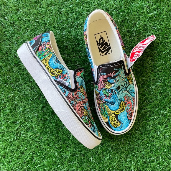 Vans Multicolor Slip-On Sneakers - Picture 3 of 7